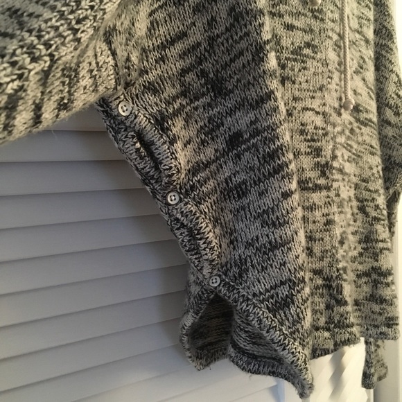 Volcom Sweater Hoodie - Picture 3 of 3